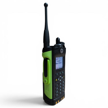 (SAFETY GREEN SIDES ) Motorola APX 6000 Model 2.5 7/800MHz – Complete Radio Set